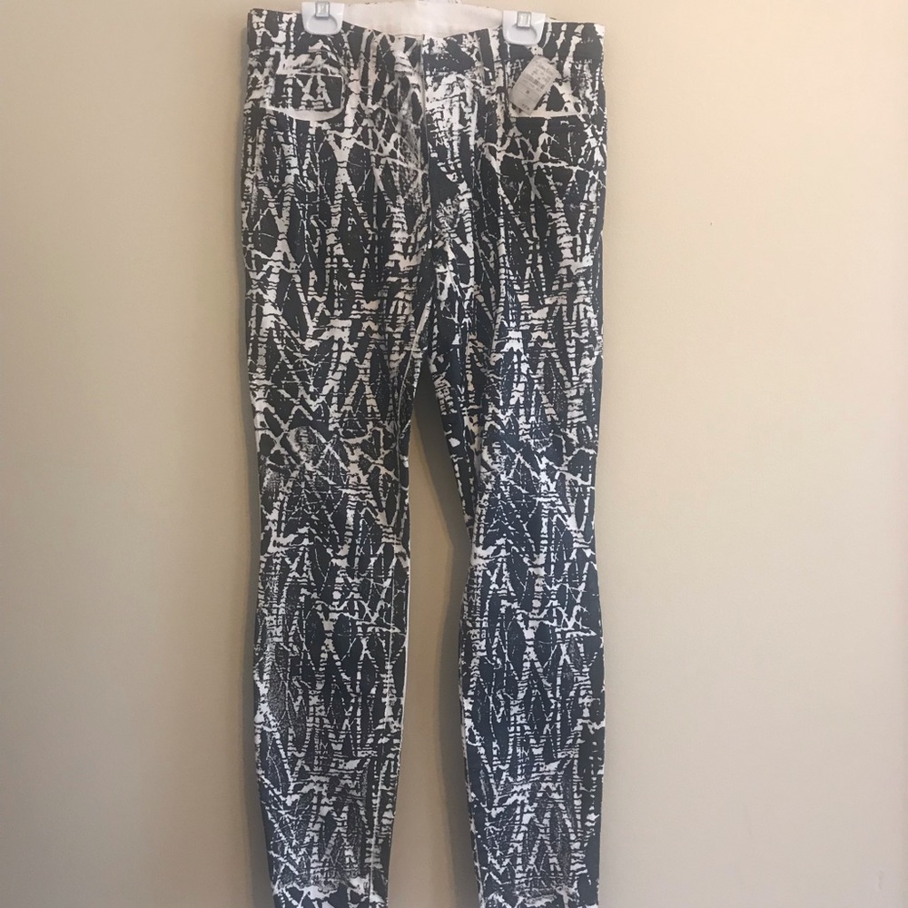 Black & White Jeans